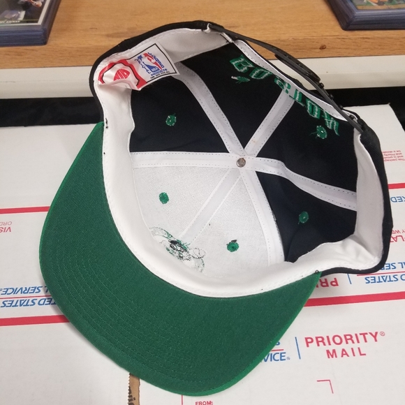 1990s Boston Celtics Snapback Hat - Picture 5 of 7